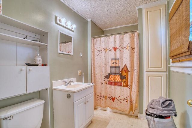 101 Simmons Drive, Clinton, SC 29325