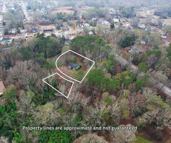 101 Simmons Drive, Clinton, SC 29325