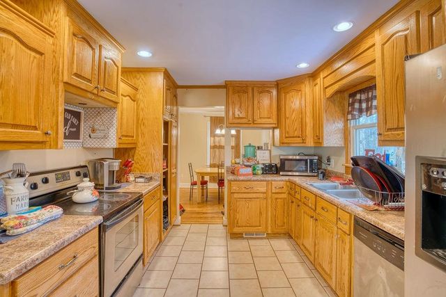 101 Simmons Drive, Clinton, SC 29325