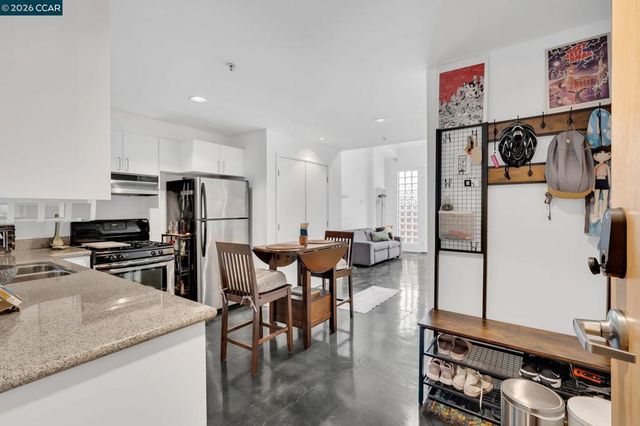 3116 Adeline St 110, Oakland, CA 94608