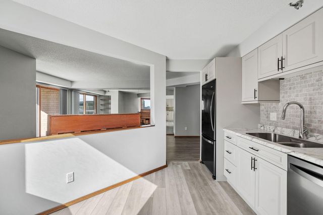 121 Washington Avenue S 702, Minneapolis, MN 55401