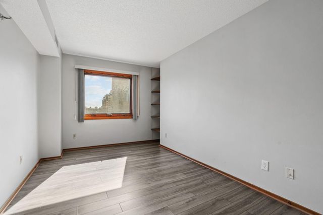 121 Washington Avenue S 702, Minneapolis, MN 55401