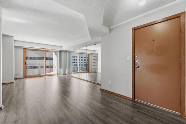 121 Washington Avenue S 702, Minneapolis, MN 55401