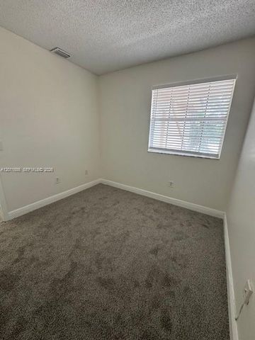 2391 NW 96th Ter 19P, Pembroke Pines, FL 33024