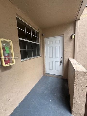 2391 NW 96th Ter 19P, Pembroke Pines, FL 33024