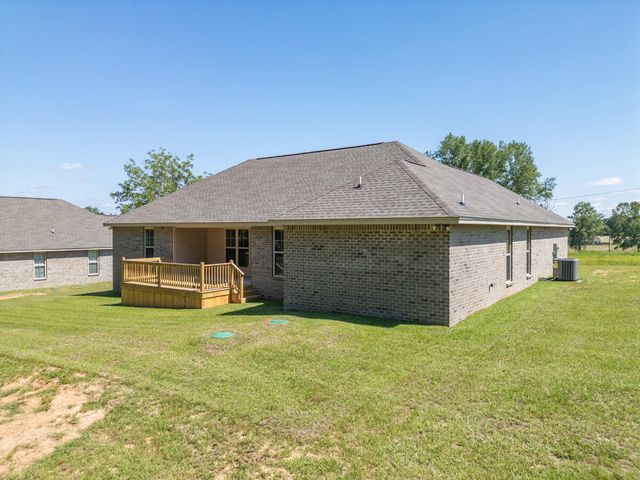 76 Meadow Breeze Rd., Sumrall, MS 39482