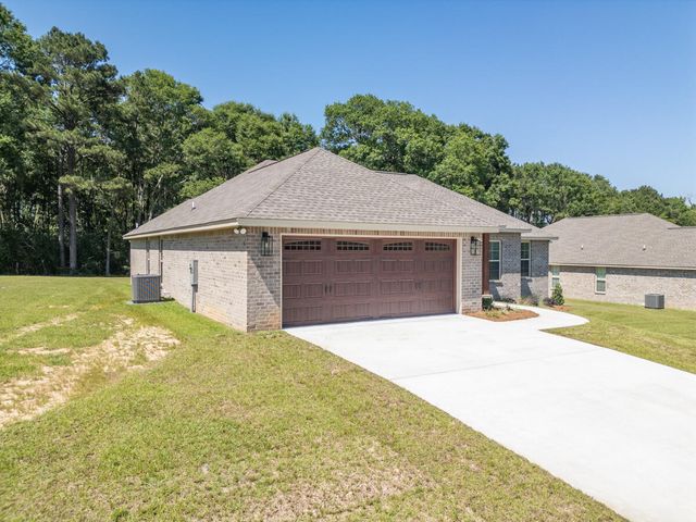 76 Meadow Breeze Rd., Sumrall, MS 39482