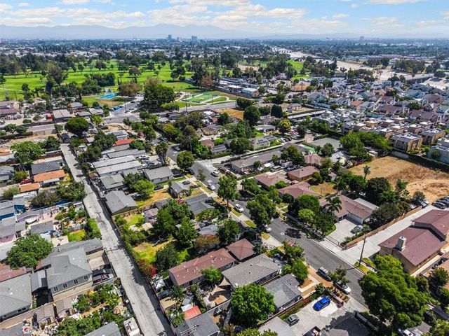 304 N. Susan St., Santa Ana, CA 92703