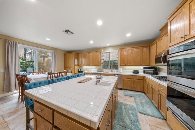 4021 Calais Ct, Modesto, CA 95356