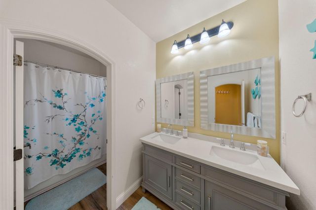 4021 Calais Ct, Modesto, CA 95356