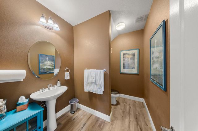 4021 Calais Ct, Modesto, CA 95356