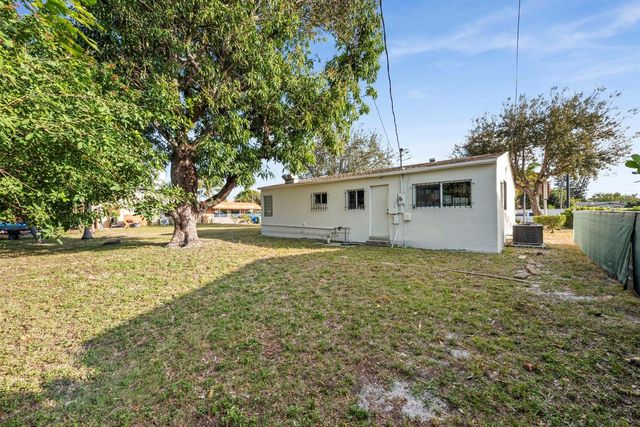 141 E Commercial Boulevard, Oakland Park, FL 33334