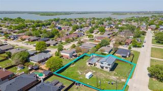 122 Hillside Beach Drive, Little Elm, TX 75068