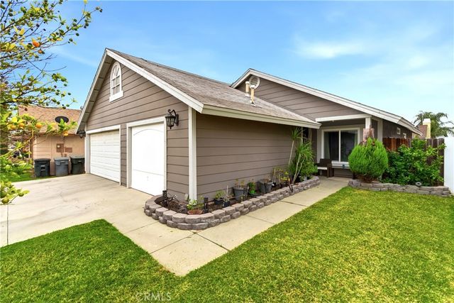 2536 Slew Of Gold Court, Perris, CA 92571