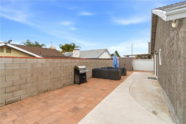 2536 Slew Of Gold Court, Perris, CA 92571