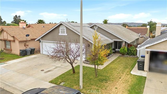 2536 Slew Of Gold Court, Perris, CA 92571