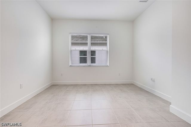 12448 Violet LN, Naples, FL 34120