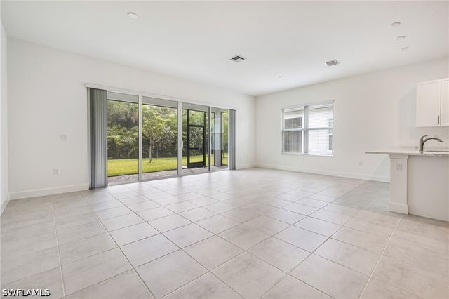 12448 Violet LN, Naples, FL 34120