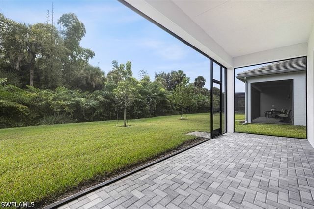 12448 Violet LN, Naples, FL 34120