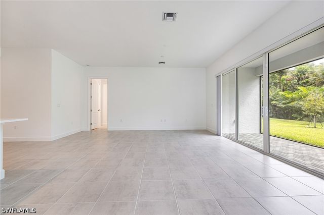 12448 Violet LN, Naples, FL 34120