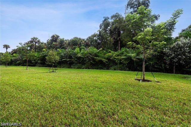 12448 Violet LN, Naples, FL 34120