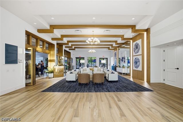 12448 Violet LN, Naples, FL 34120