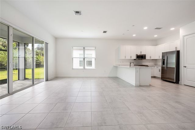 12448 Violet LN, Naples, FL 34120