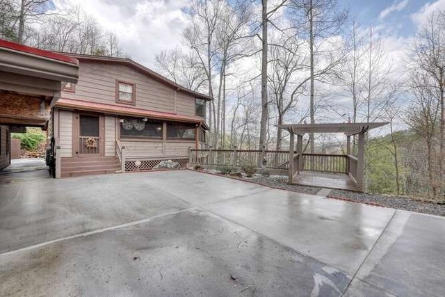 77 Bryant Cove Road, Blairsville, GA 30512