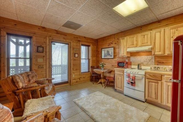 77 Bryant Cove Road, Blairsville, GA 30512