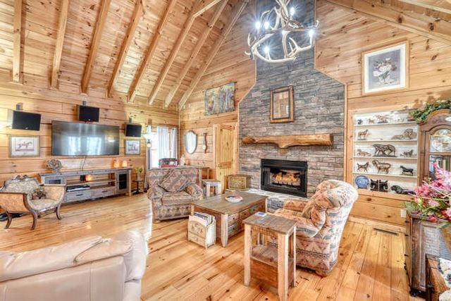 77 Bryant Cove Road, Blairsville, GA 30512