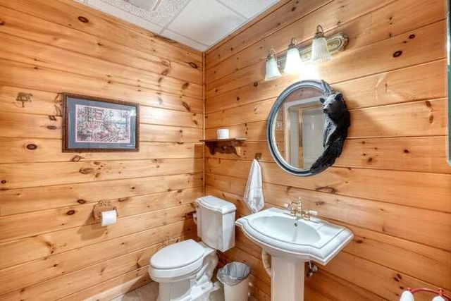 77 Bryant Cove Road, Blairsville, GA 30512