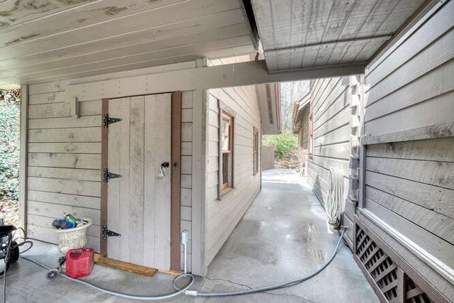 77 Bryant Cove Road, Blairsville, GA 30512