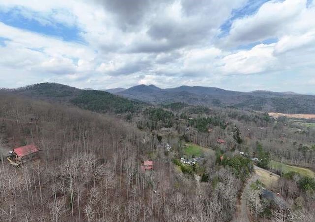 77 Bryant Cove Road, Blairsville, GA 30512