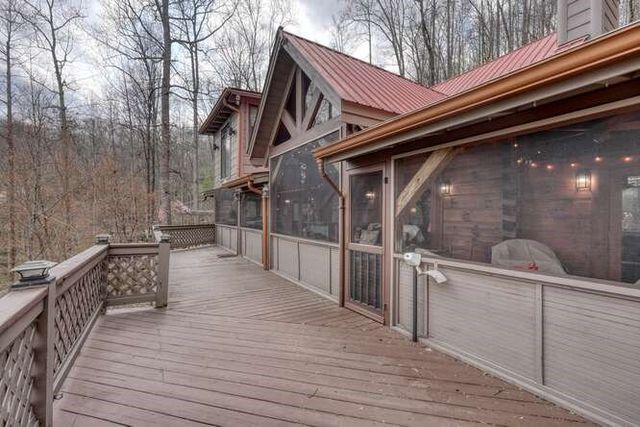 77 Bryant Cove Road, Blairsville, GA 30512