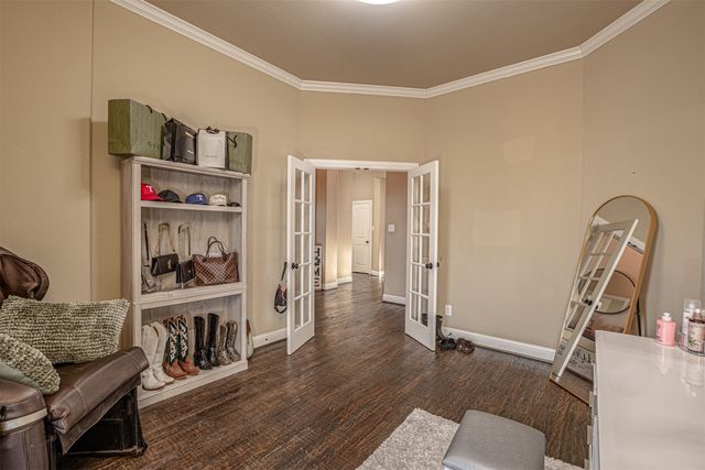 3101 Knightsbridge Lane, Garland, TX 75043