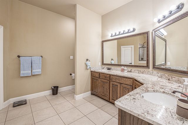 3101 Knightsbridge Lane, Garland, TX 75043