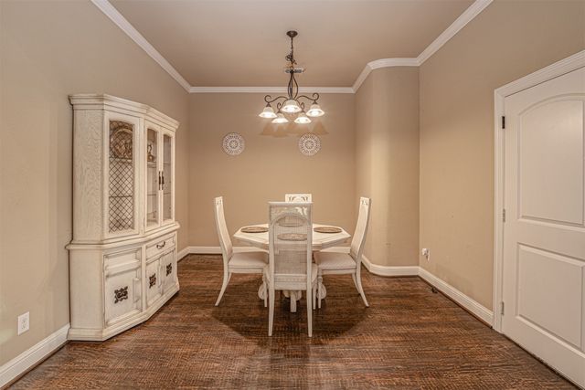 3101 Knightsbridge Lane, Garland, TX 75043