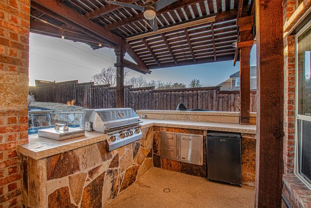 3101 Knightsbridge Lane, Garland, TX 75043