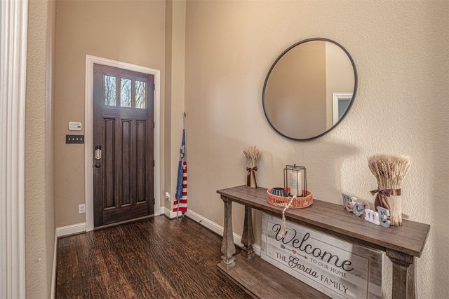 3101 Knightsbridge Lane, Garland, TX 75043