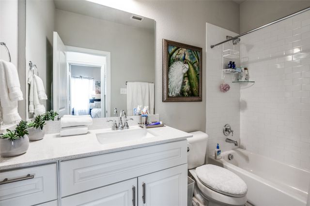 1560 Windermere Way, Farmers Branch, TX 75234