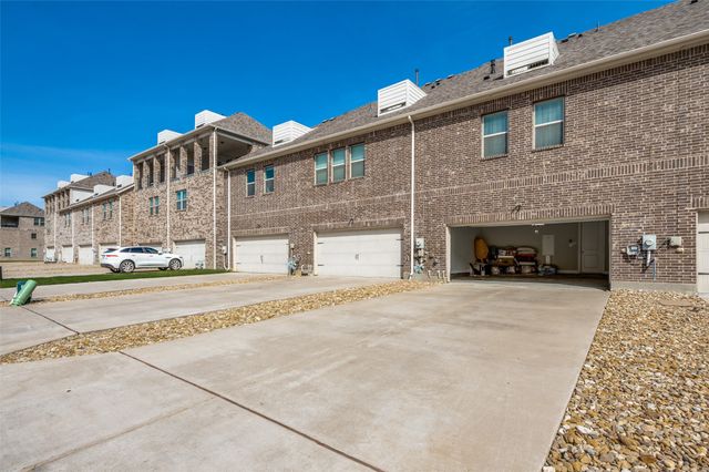 1560 Windermere Way, Farmers Branch, TX 75234