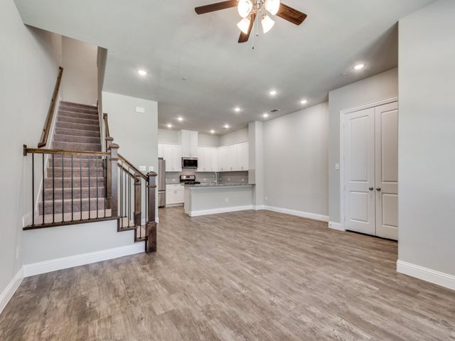1560 Windermere Way, Farmers Branch, TX 75234