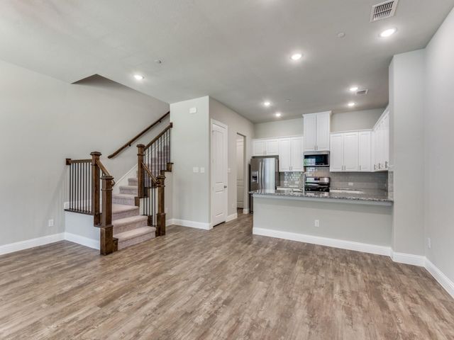 1560 Windermere Way, Farmers Branch, TX 75234
