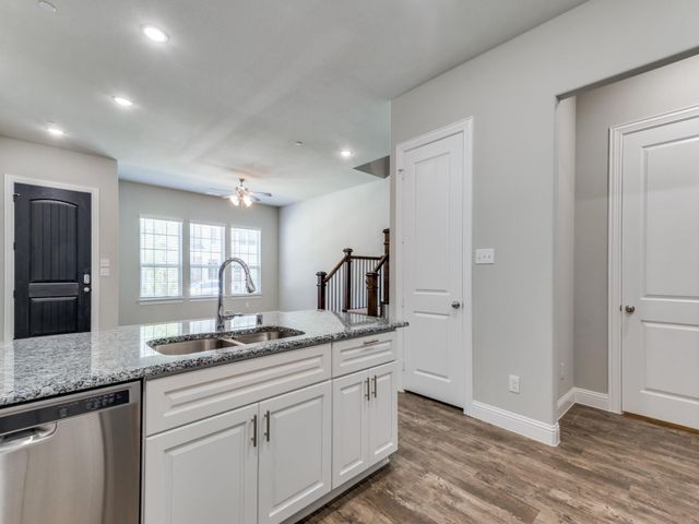 1560 Windermere Way, Farmers Branch, TX 75234