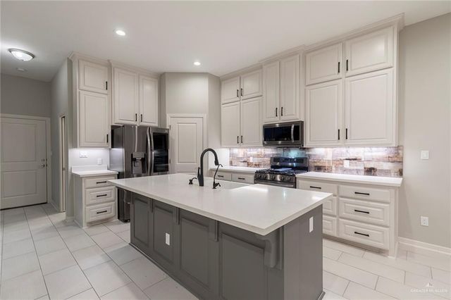 2110 Seagull Lane, Mission, TX 78572