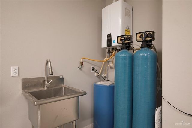 2110 Seagull Lane, Mission, TX 78572