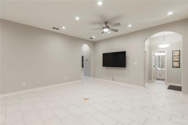 2110 Seagull Lane, Mission, TX 78572