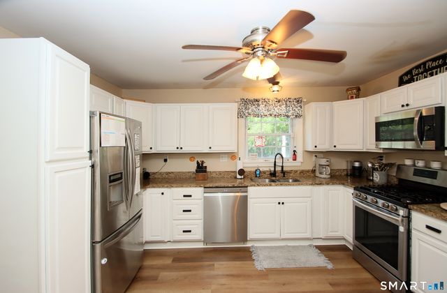 75 Coppola Terrace, Derby, CT 06418