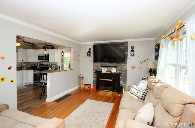 75 Coppola Terrace, Derby, CT 06418