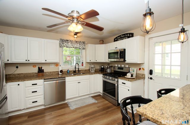 75 Coppola Terrace, Derby, CT 06418